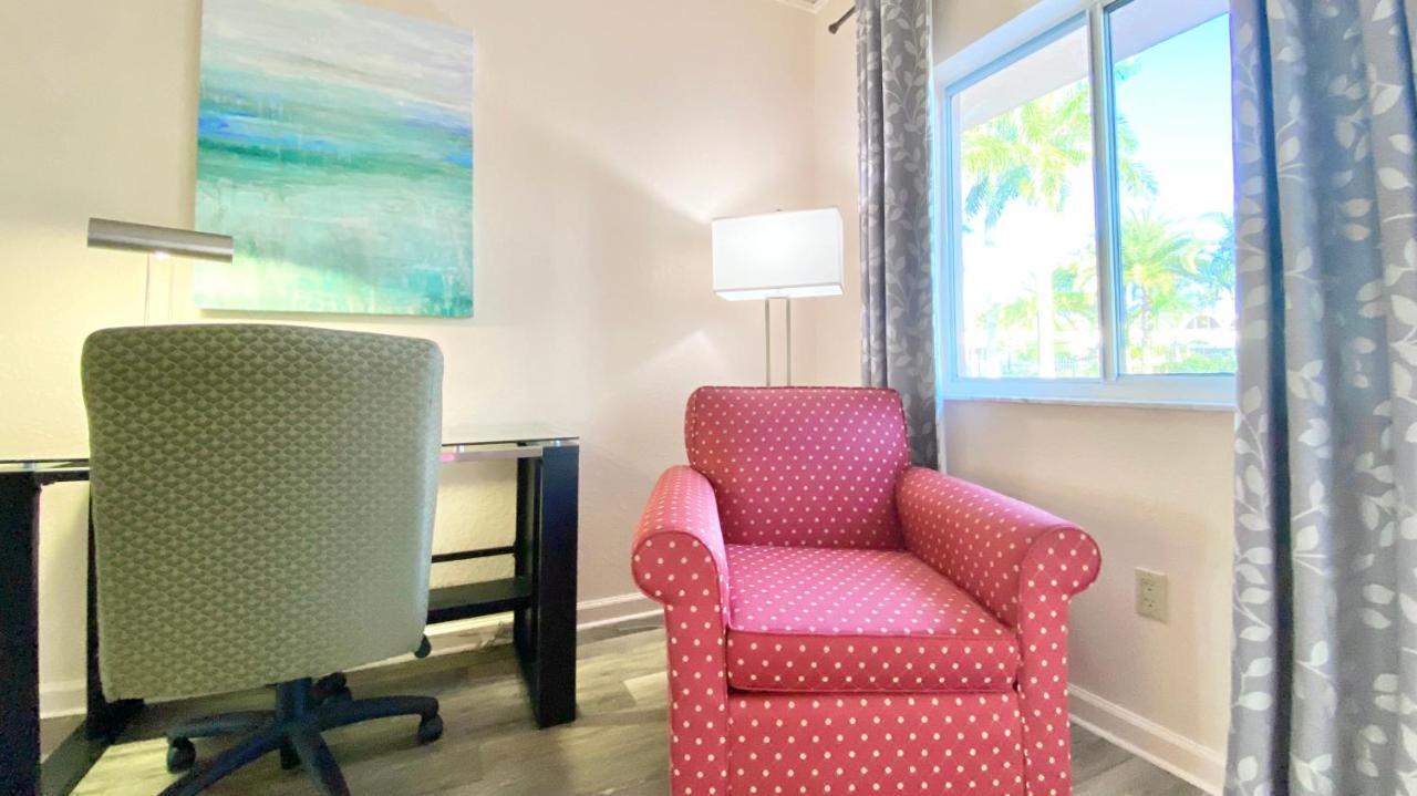 Royal Inn Hotel Royal Palm Beach Eksteriør billede