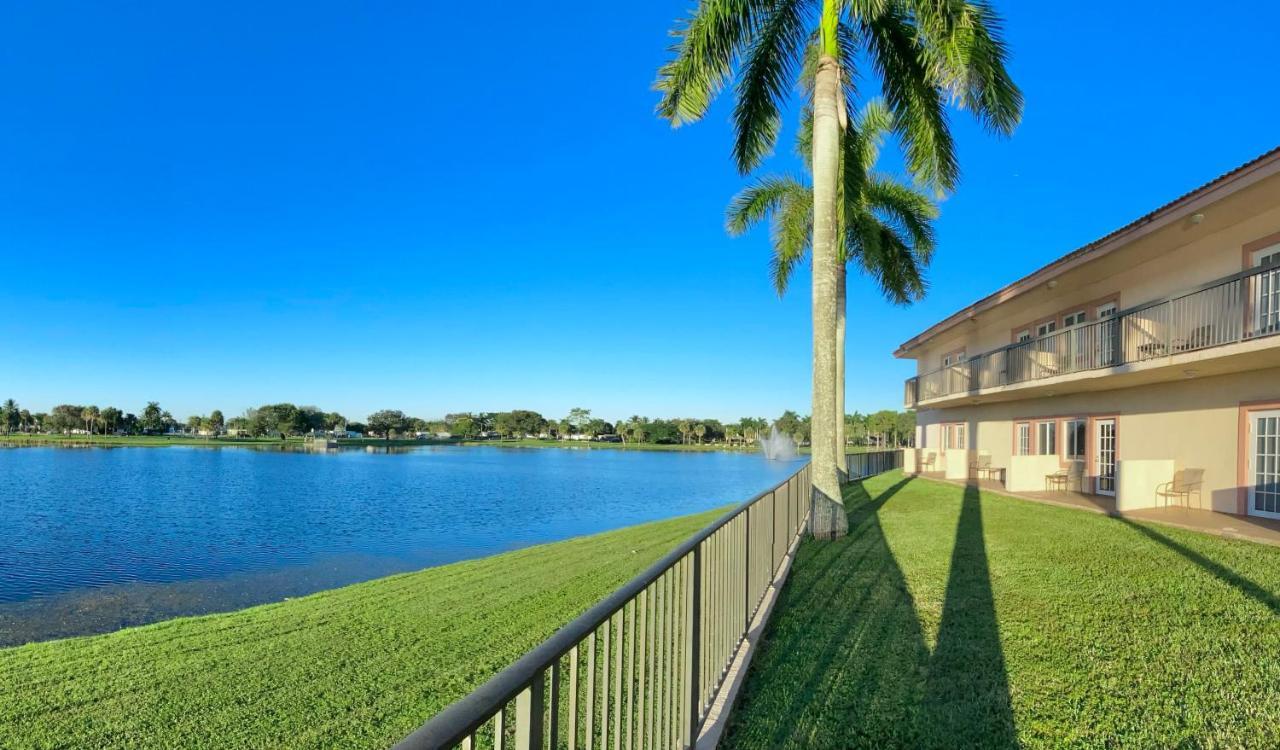 Royal Inn Hotel Royal Palm Beach Eksteriør billede